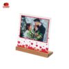 Akrylglas Fotoramme Med Hvid Lap – Valentinsdag Rød LOVE (20×20 cm)
